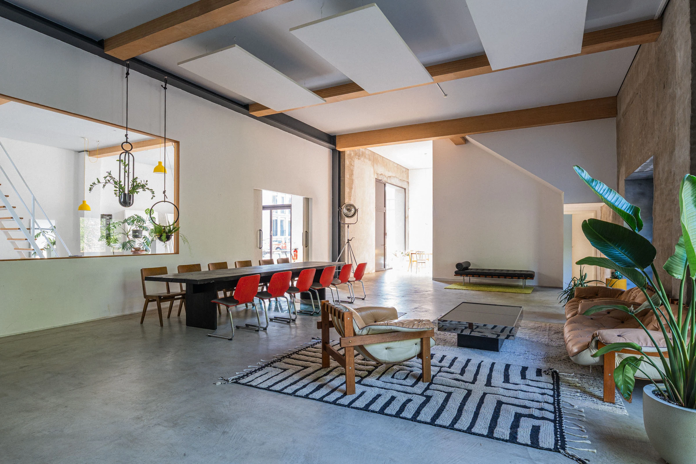 ABBY MOOD loft, main hall with the long table